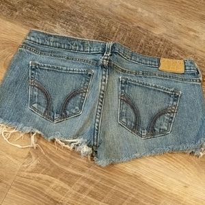Cutoff Hollister Jean Shorts